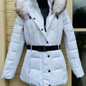 $$$ BRAND NEW WHITE LONDON FOG SKI JACKET WITH FAUX FUR